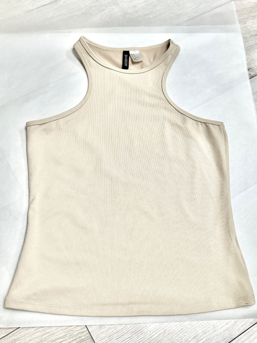 H&M Divided Beige Ribbed High-Neck Racerback Tank Top - Picture 2 of 6